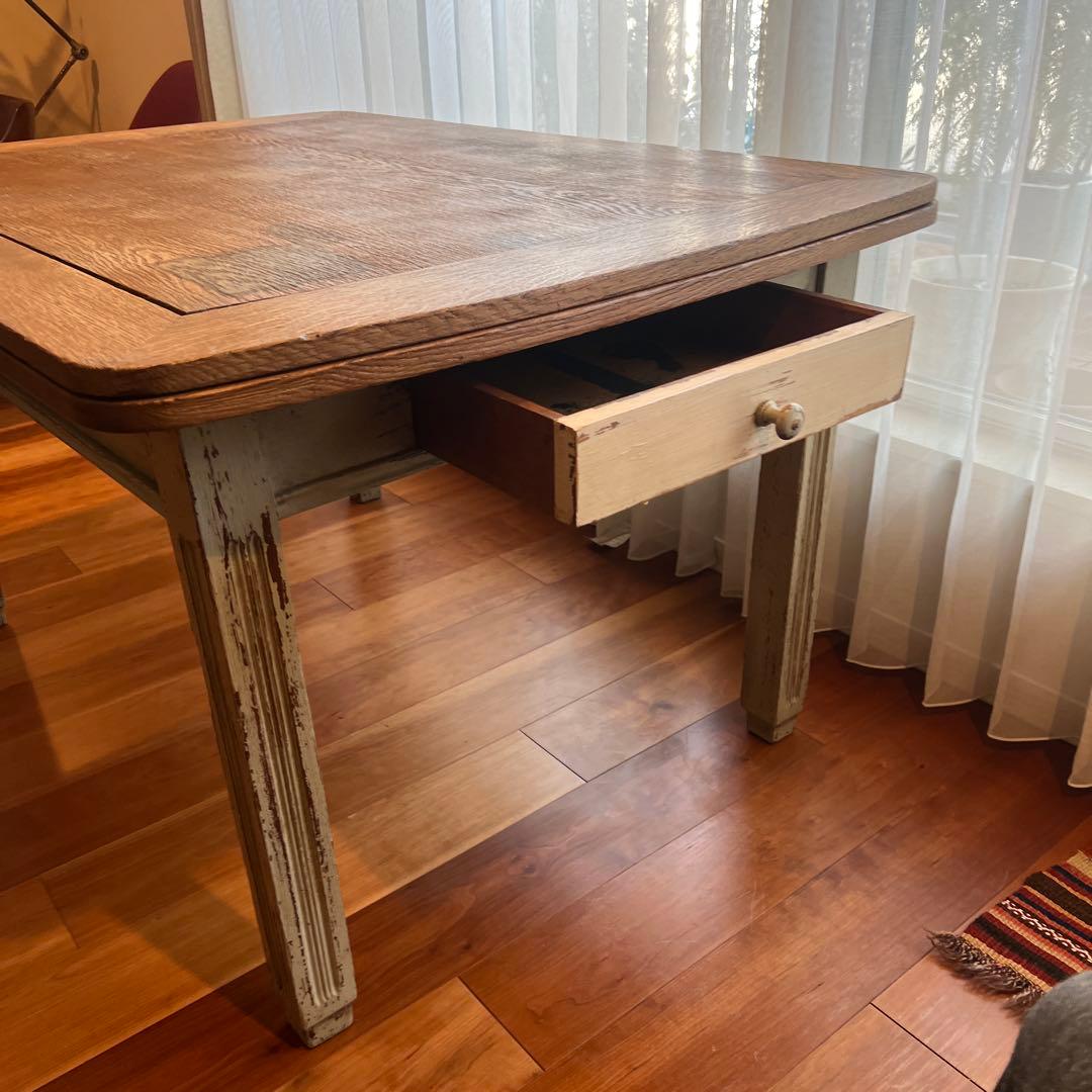 フランスアンティーク　ダイニングテーブル