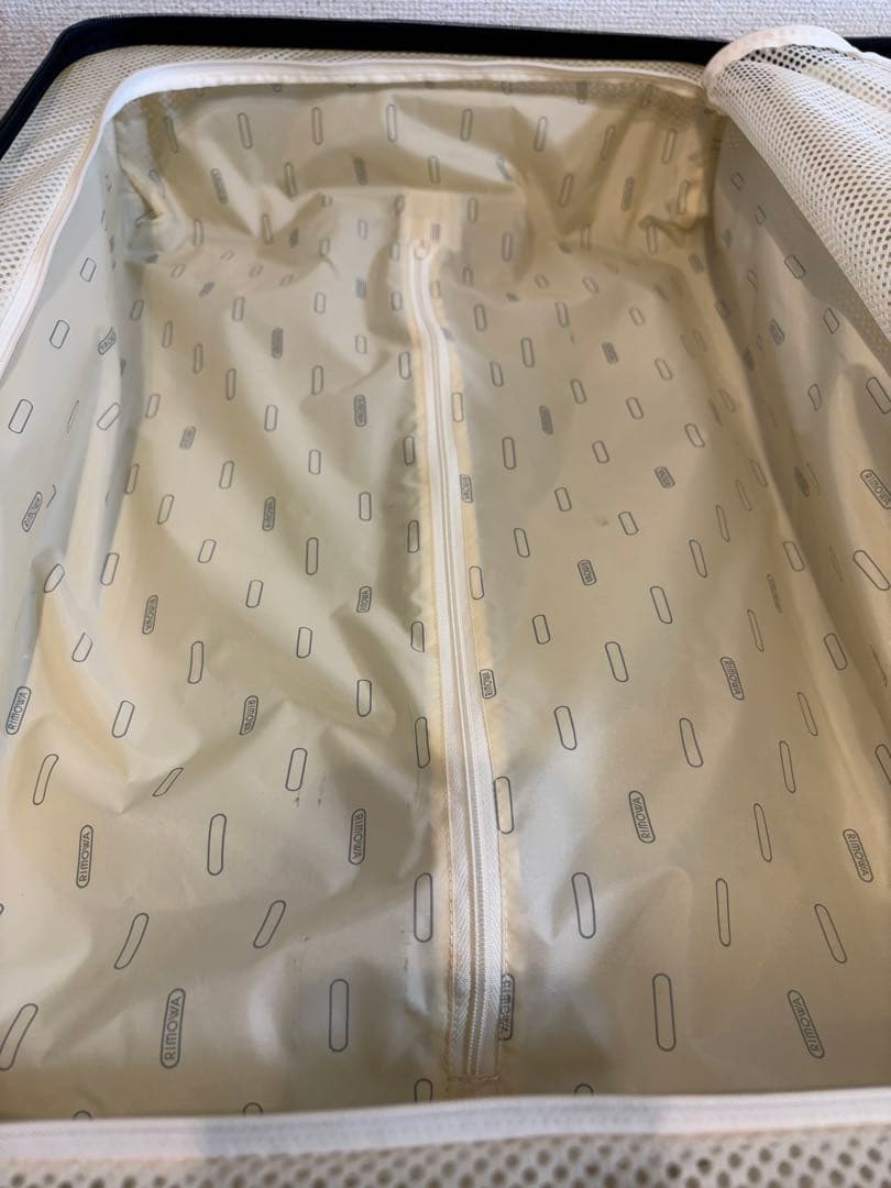 美品　RIMOWA 65L リモワ サルサエアー 4輪　ライムグリーン　超軽量