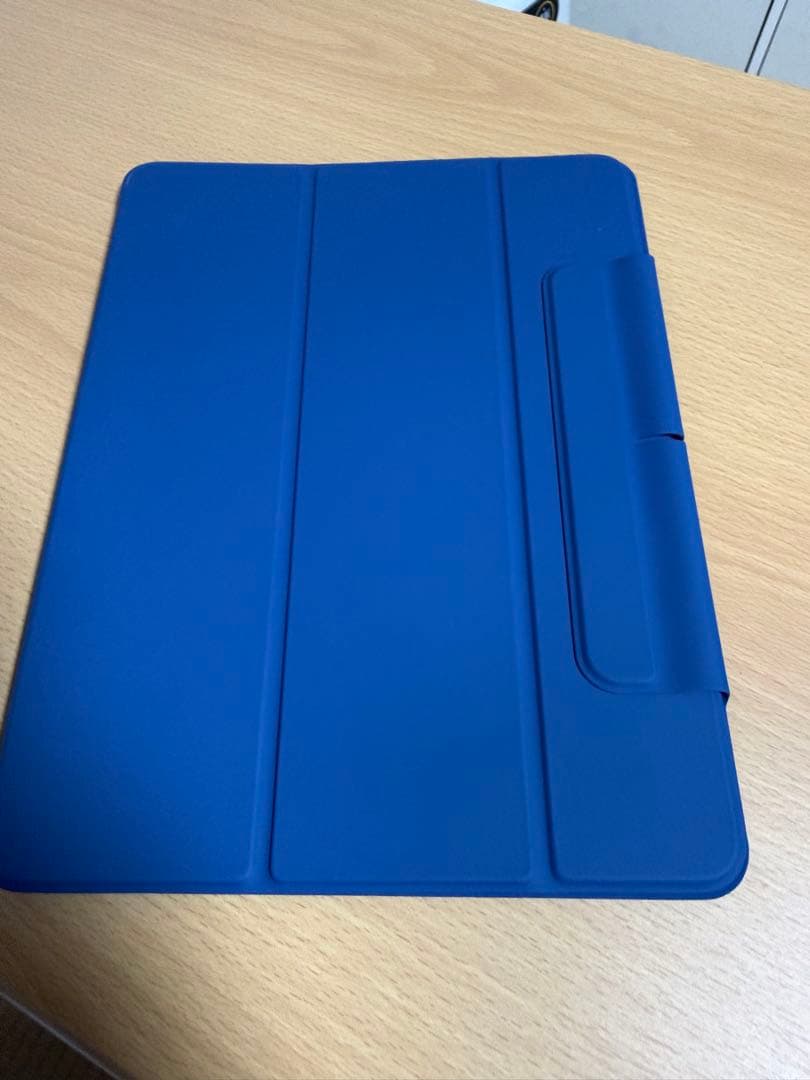 iPad Air(M3) 13インチ 128GB　純正マジックキーボード付