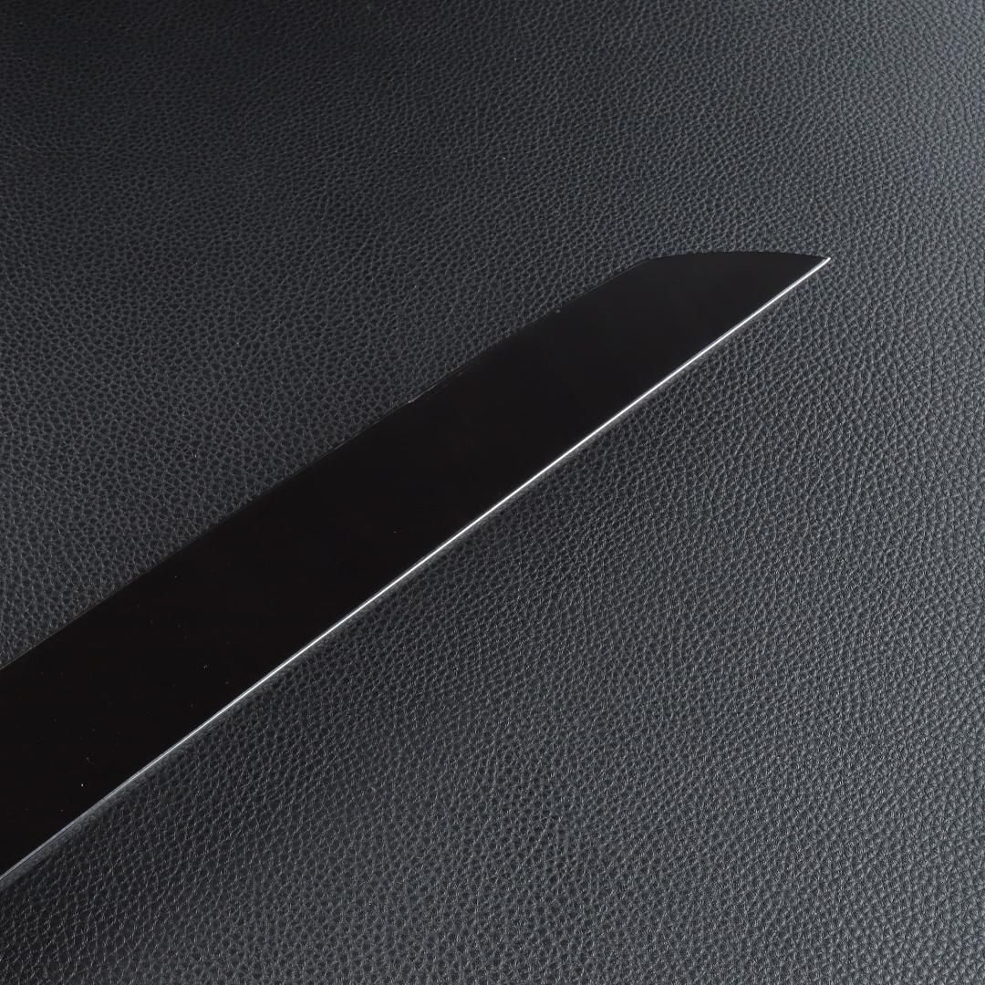 8311先丸包丁 尺一 鏡面仕上げ 刃は究極の切れ味 黒檀黒水牛角白三本巻八角柄