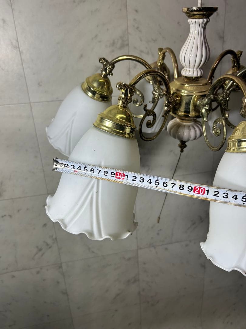 アンティーク・レトロ調のシャンデリア（天井照明）