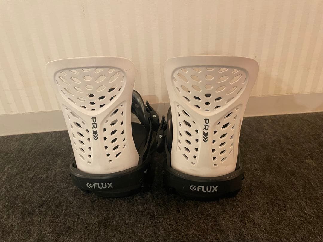 FLUX PR ビンディング ホワイト