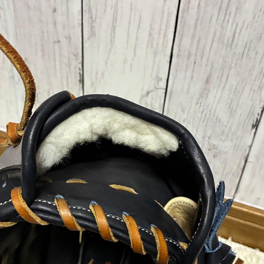 Slugger シルバー　黒　野球　グローブ True Professional