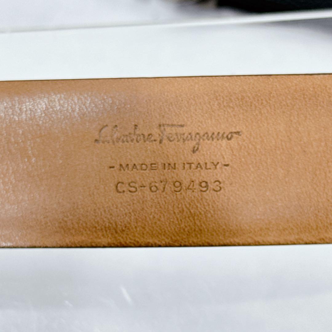 エイジング良好 Ferragamo ダブルガンチーニ ベルト シボ革ガンメタ