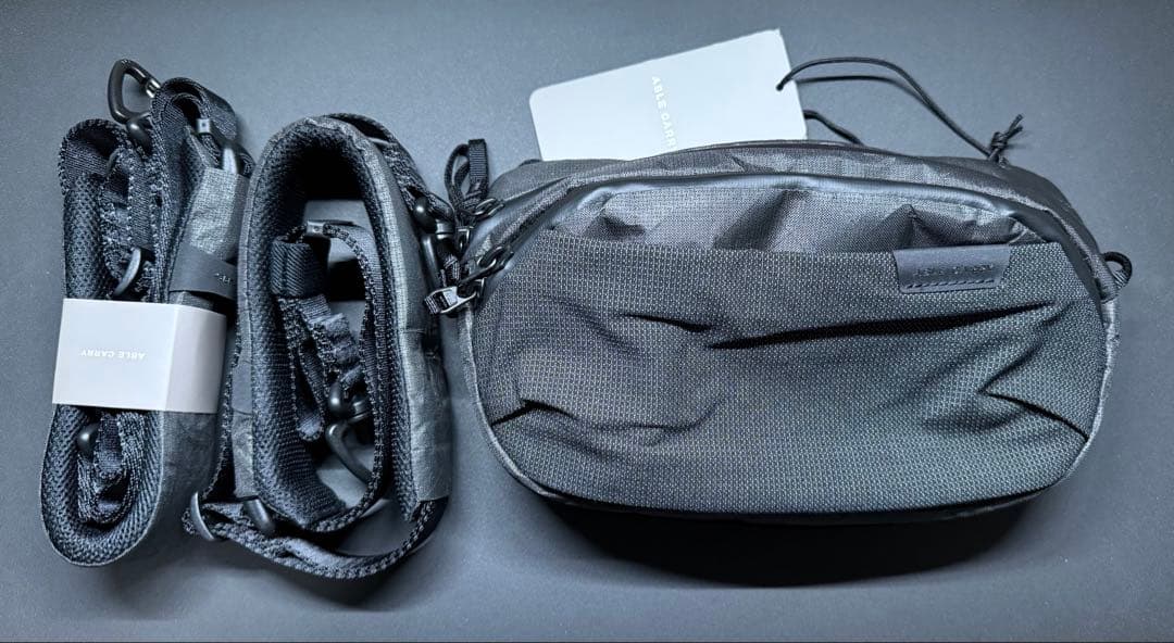 Able Carry Core Sling Black 予備ストラップ付き