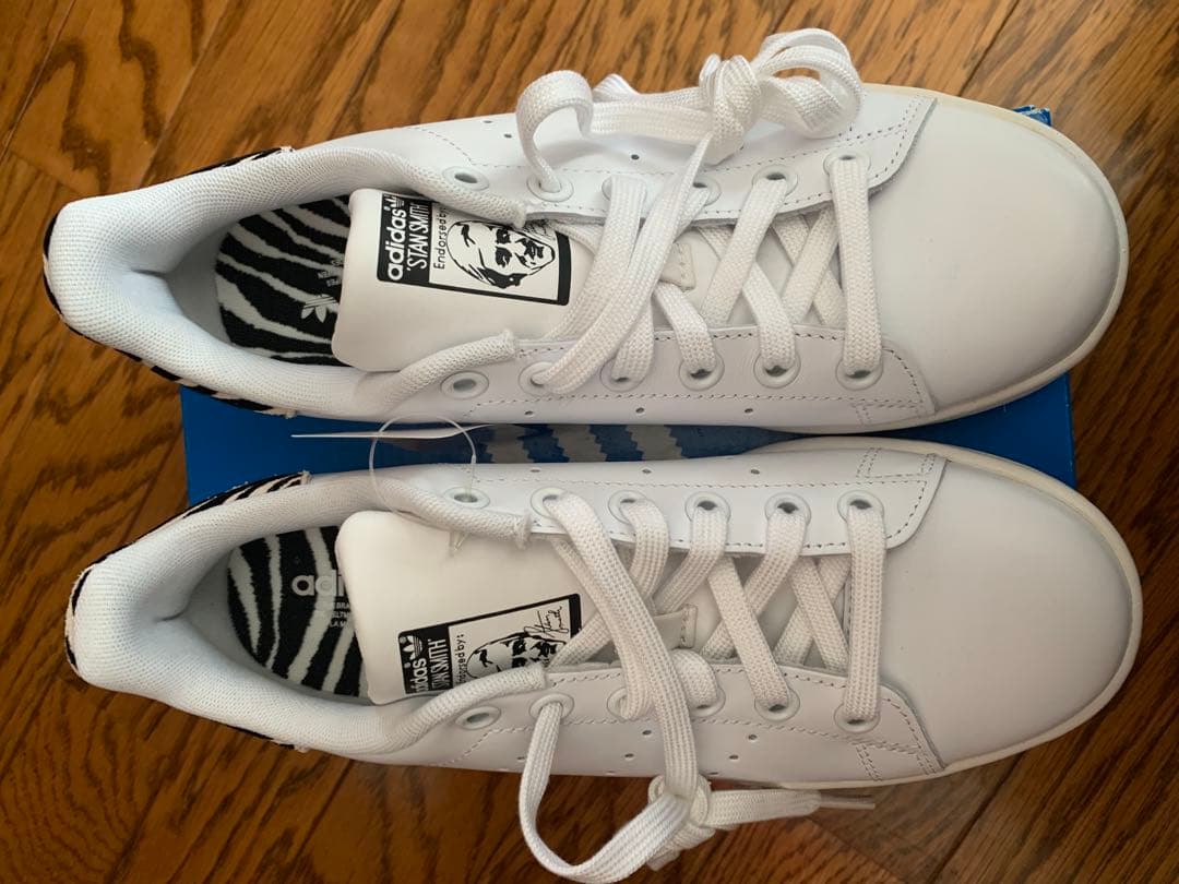 adidas アディダス　スタンスミス　ゼブラ　新品未使用品23cm スニーカー