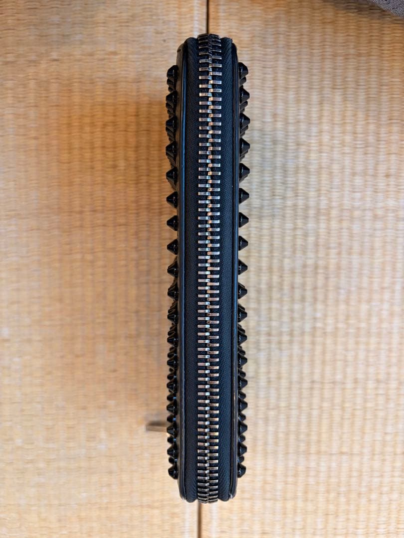 クリスチャンルブタン　長財布　中古