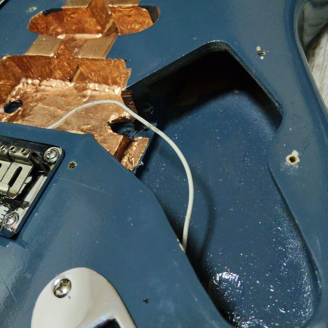 ストラトキャスタータイプ　ボディ　シンライン　セミアコ　エレキギター