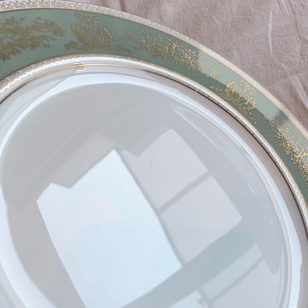 ウェジウッド　コロンビアセージグリーン　ディナープレート　黒壺　27.5cm