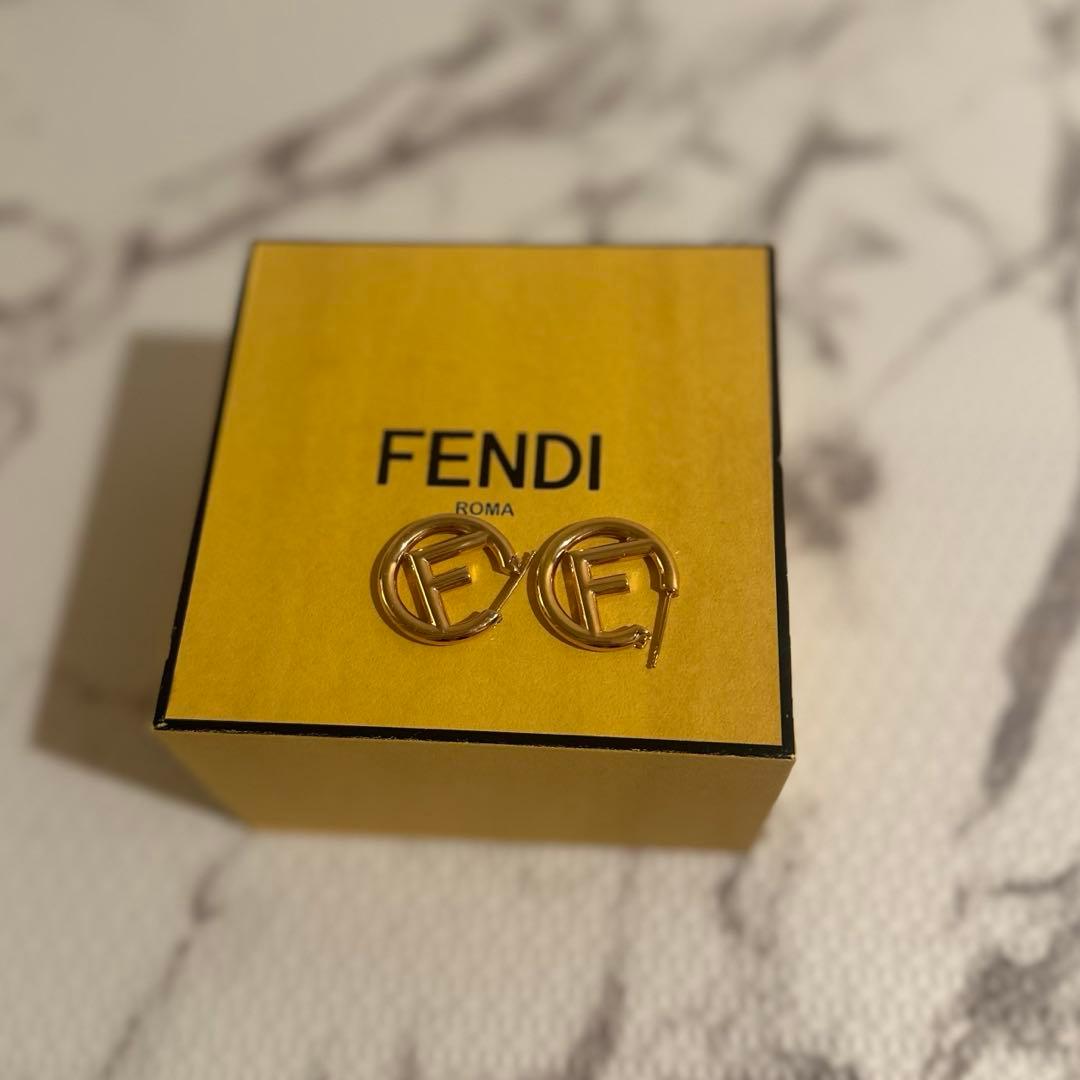 FENDI エフイズフェンディ フープピアス ピンクゴールド