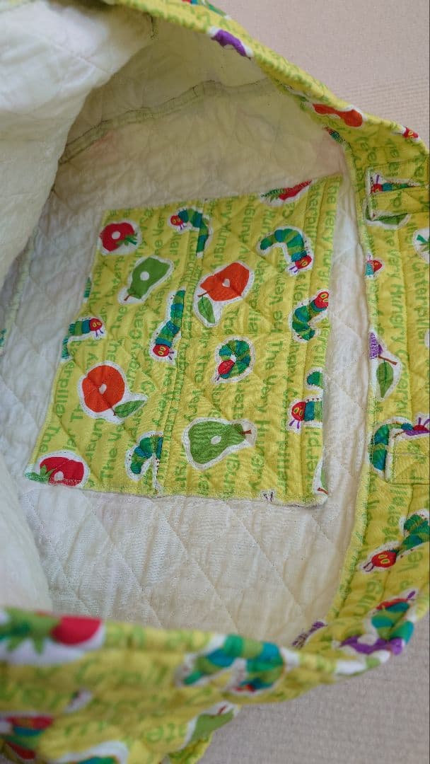 カラフルキャタピラー柄手提げバッグ