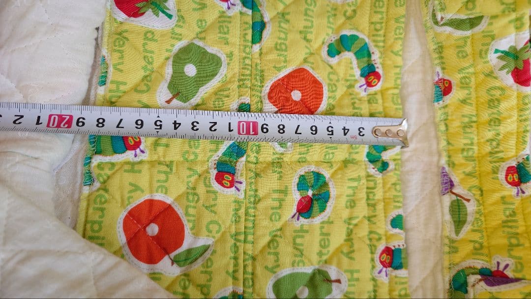 カラフルキャタピラー柄手提げバッグ