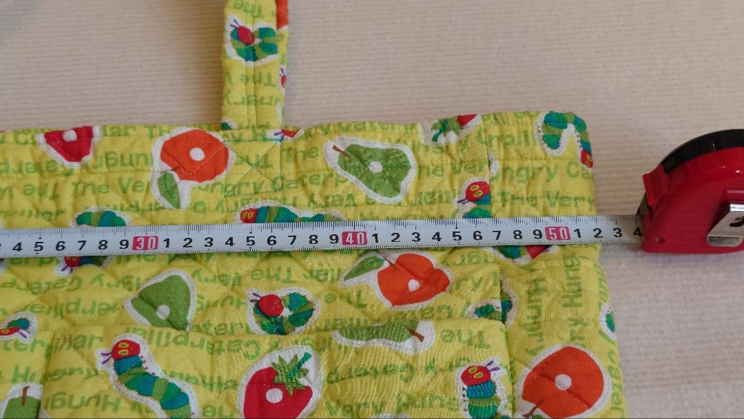 カラフルキャタピラー柄手提げバッグ