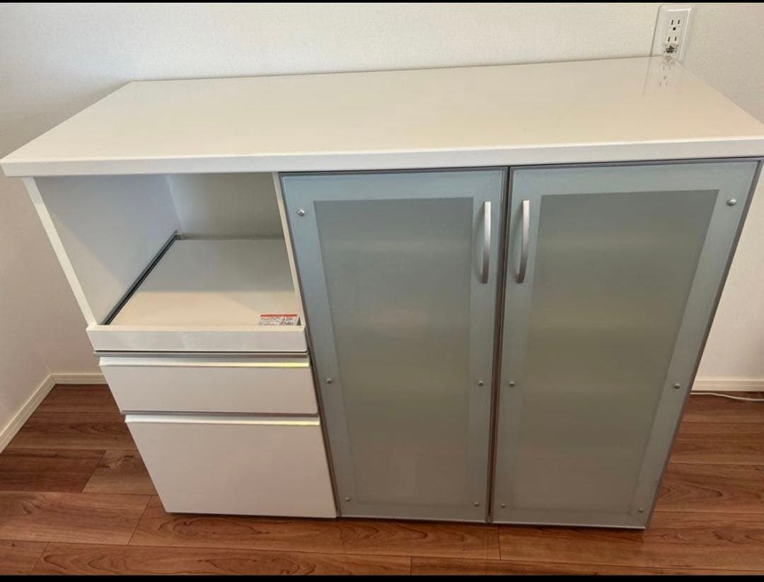 ホワイト キッチンカウンター 食器棚　キッチンボード
