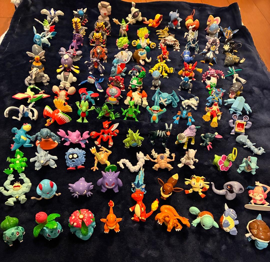 【希少】ポケモン　モンコレ　初代　97体セット＋指人形セット　任天堂　廃盤　レア