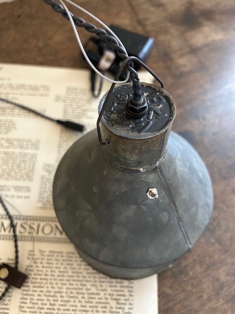 ワイヤーレール照明　古道具照明長さ調整　　　古材照明 インダストリアル照明