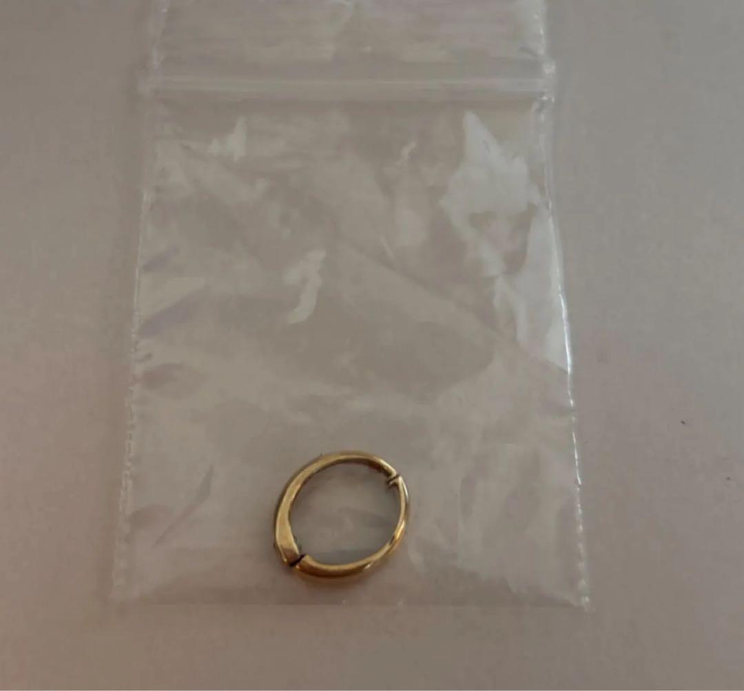 リラ　lilas ピアリング10金　ゴールド　片耳のみ