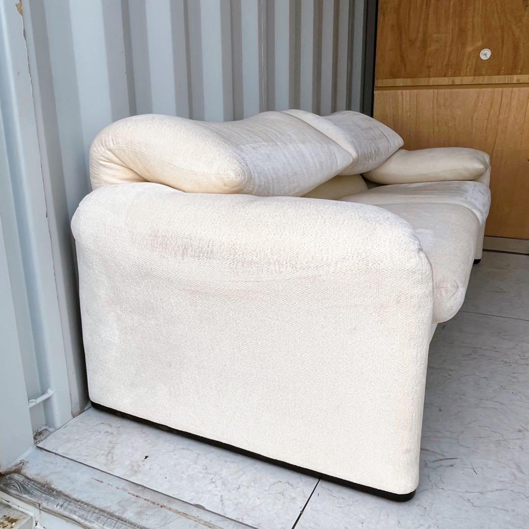 取付無料！カッシーナ マラルンガ ナチュラルアイボリー2人掛けワイドソファ✨