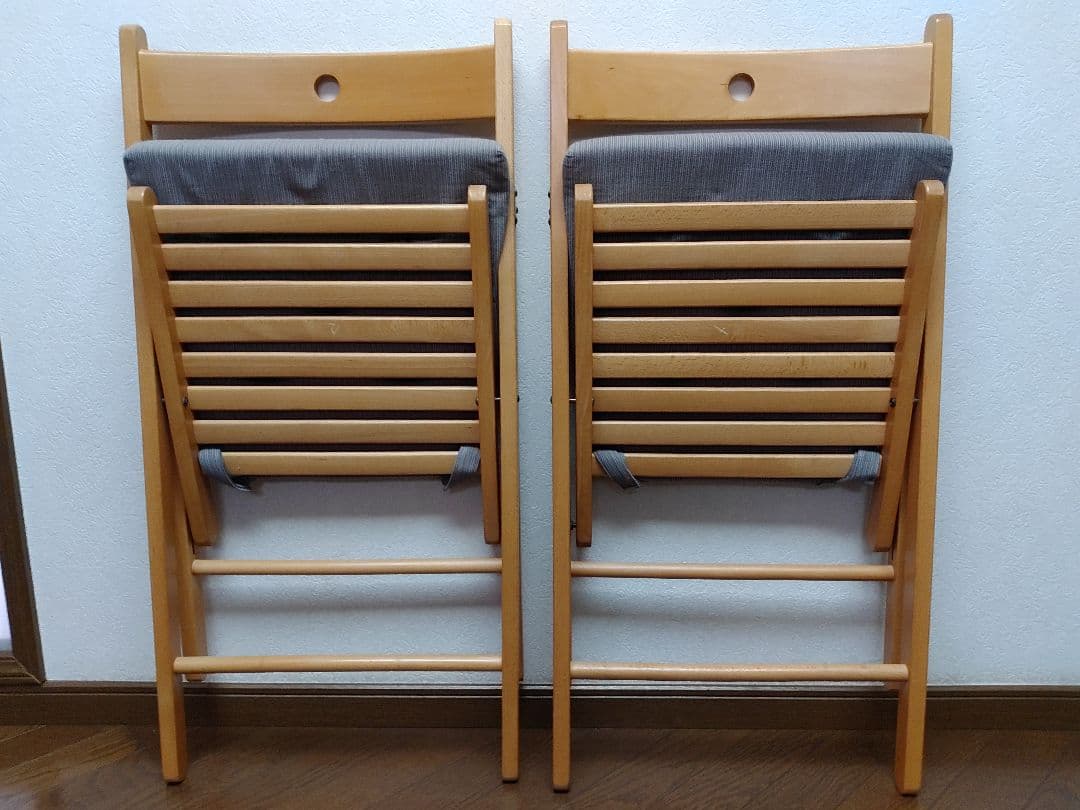 クッション付き　2脚　IKEA　TERJE　FRÖSVI　木製折りたたみチェア