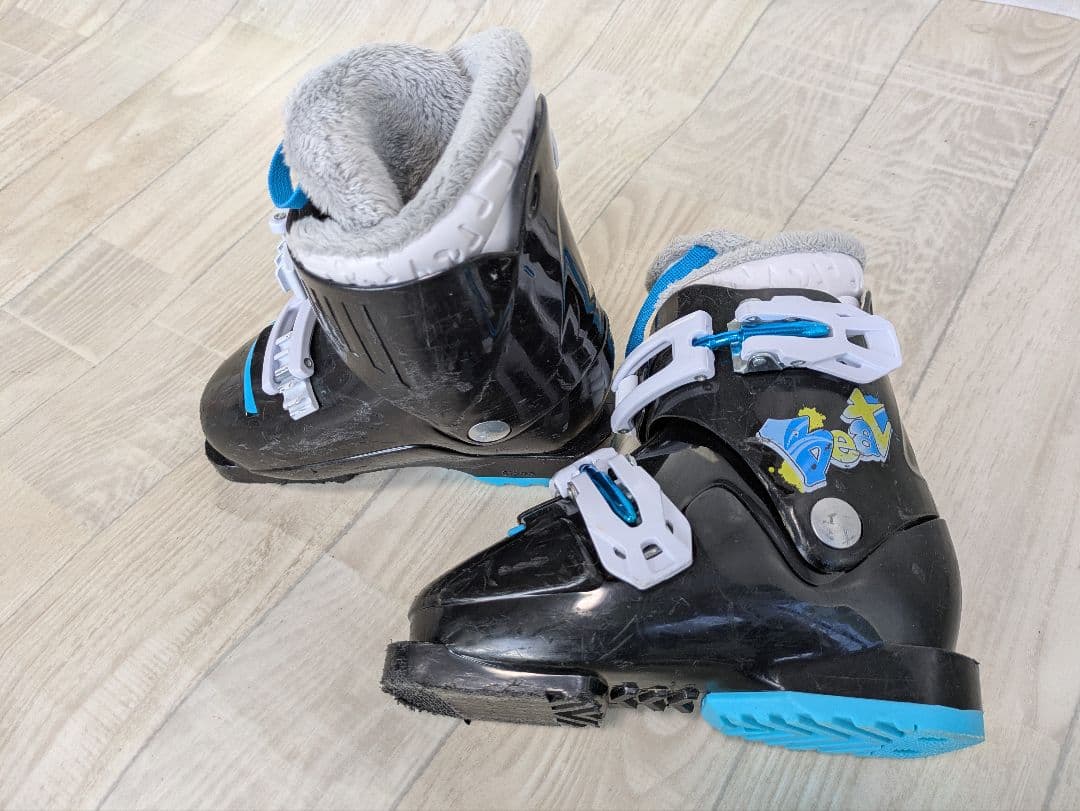 ジュニアスキー　KAZAMA スキー板 ✕ 靴 ✕　ストック　３点セット ピンク