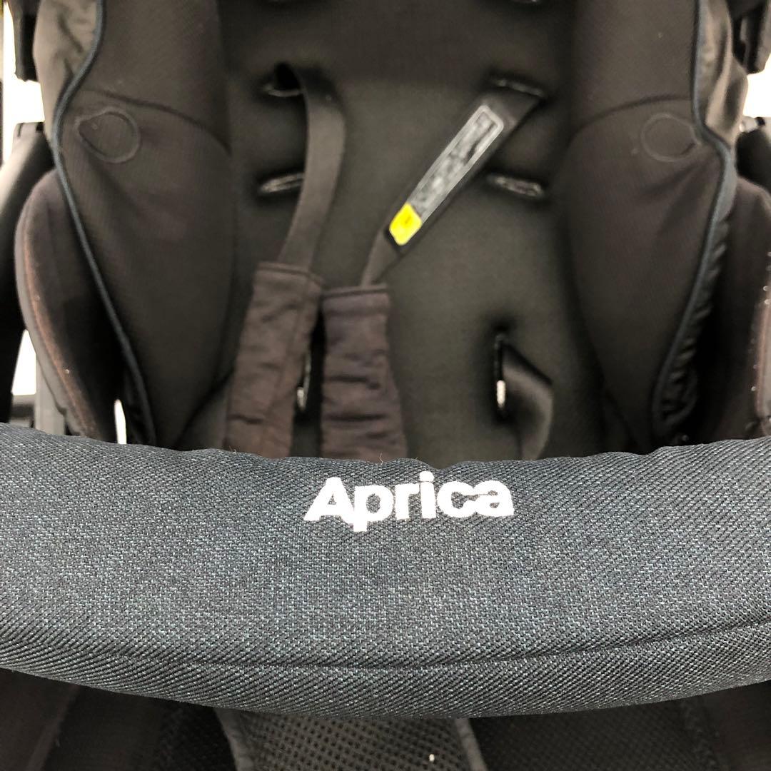 アップリカ　ベビーカー　　ラクーナクッション　フリープラス　A型　ネイビー