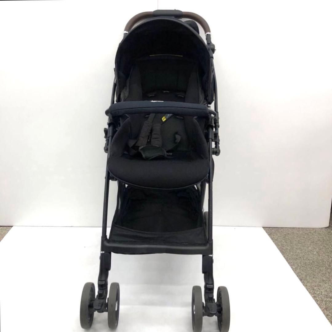 アップリカ　ベビーカー　　ラクーナクッション　フリープラス　A型　ネイビー