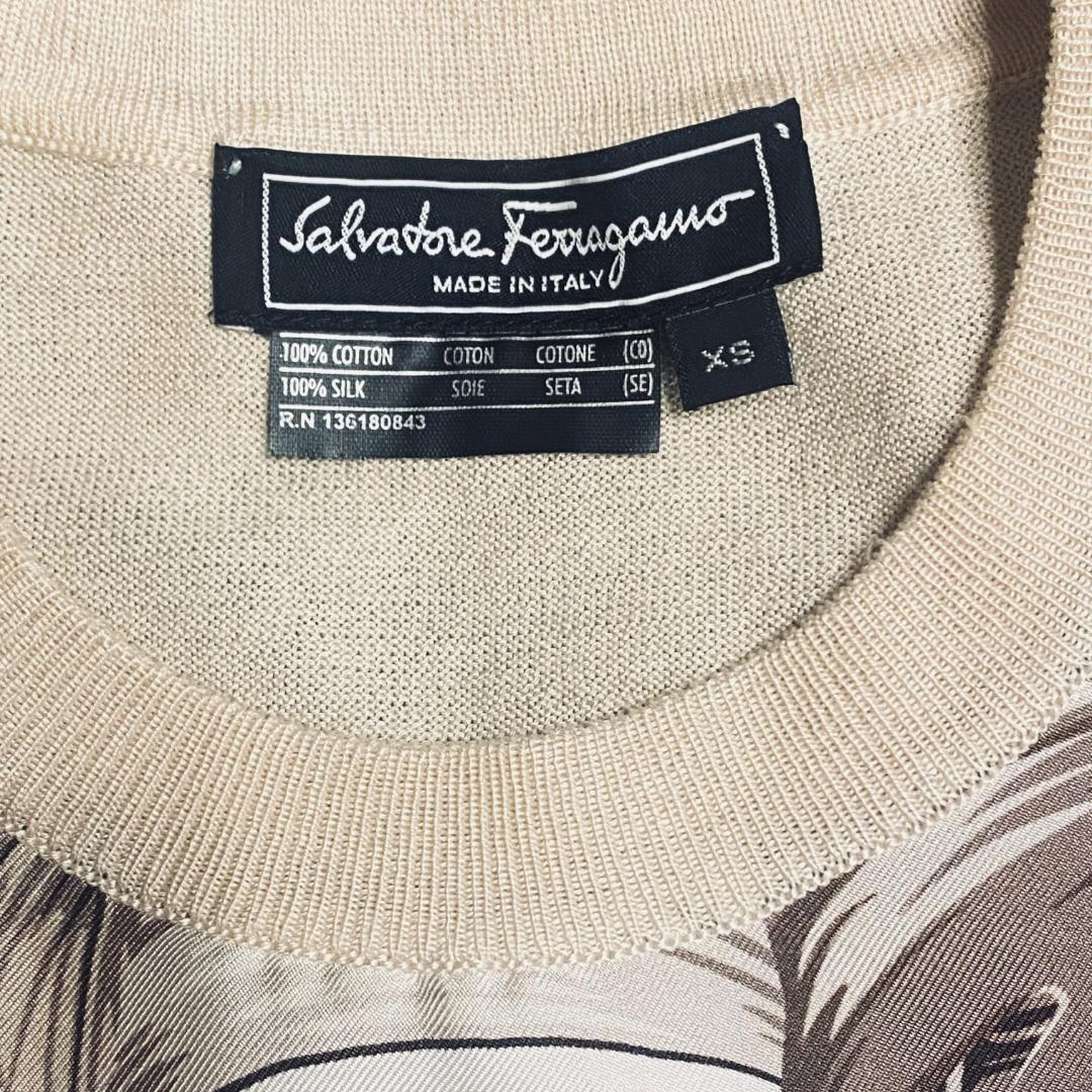 美品＊Salvatore Ferragamo フェラガモ＊絹半袖トップスXS