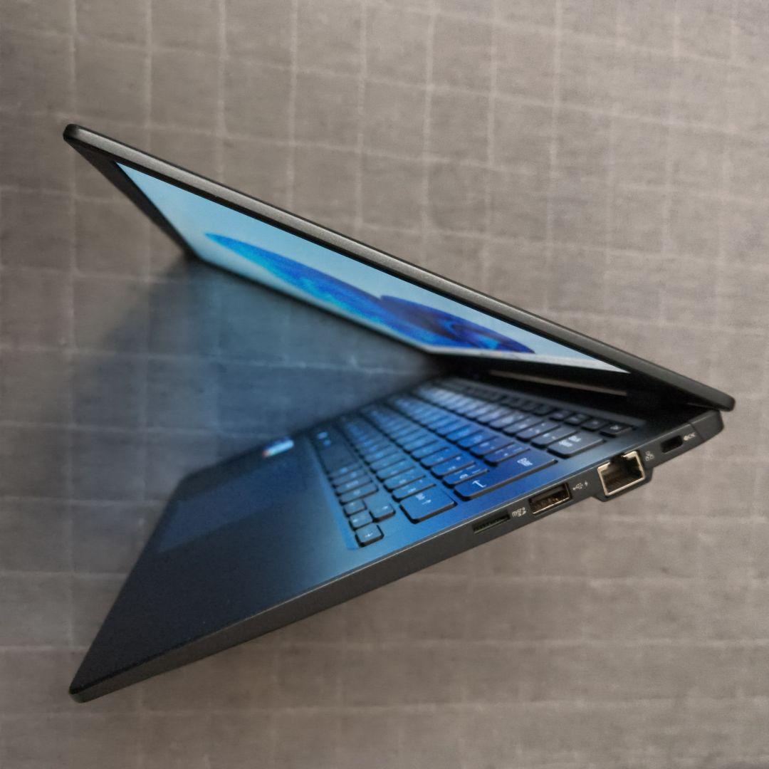 超美品 Dynabook 超軽量 驚速 12世代i5 16GB 新品512GB