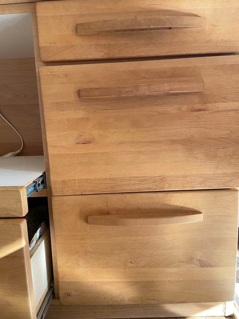 木製キッチン収納キャビネット　カントリー調