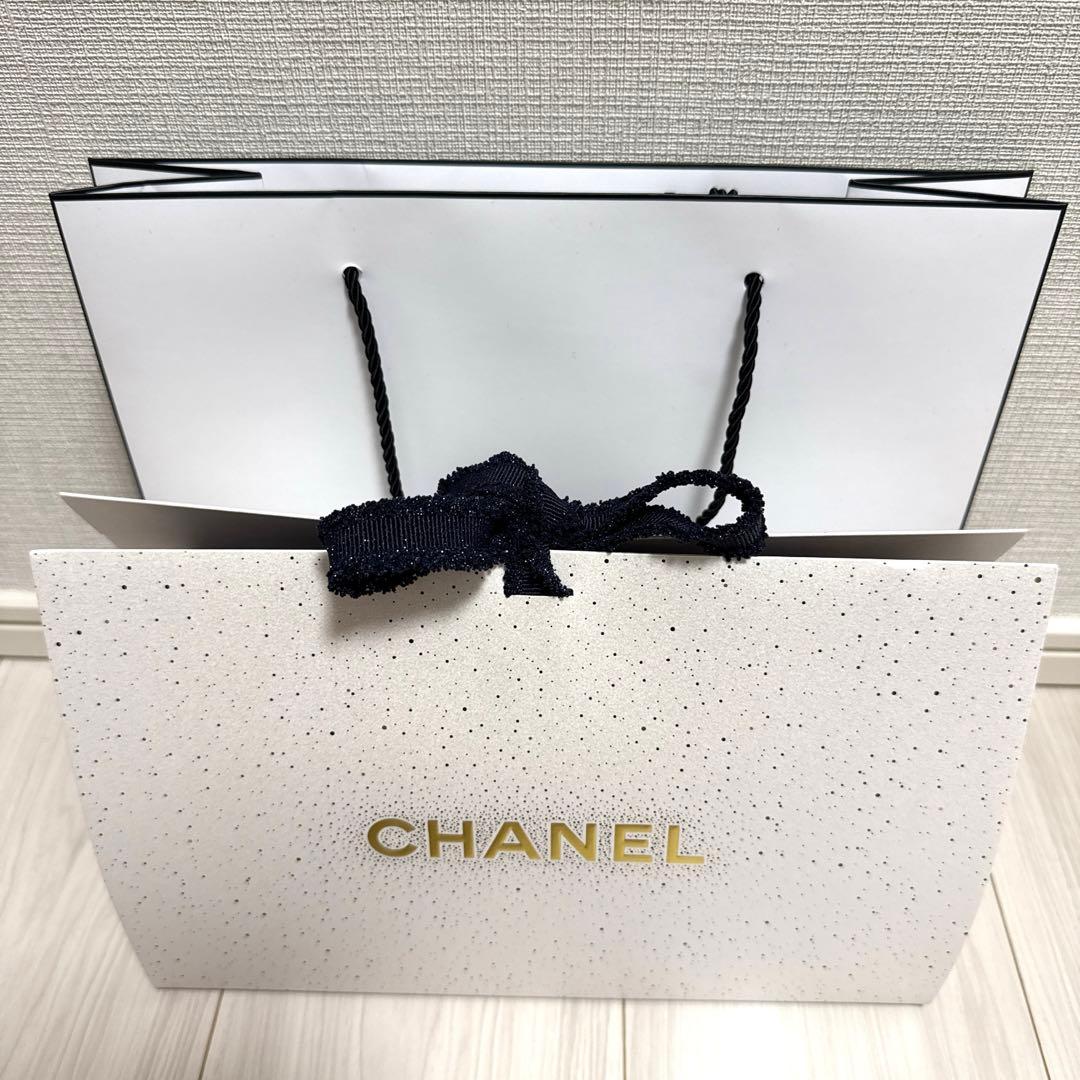 シャネルクリスマスコフレ2025 リップアンドネイルケアセット 限定チャーム付