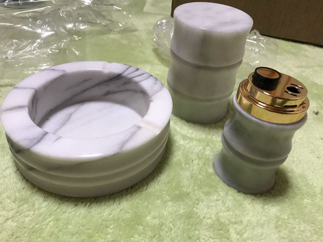 大理石柄の灰皿セット
