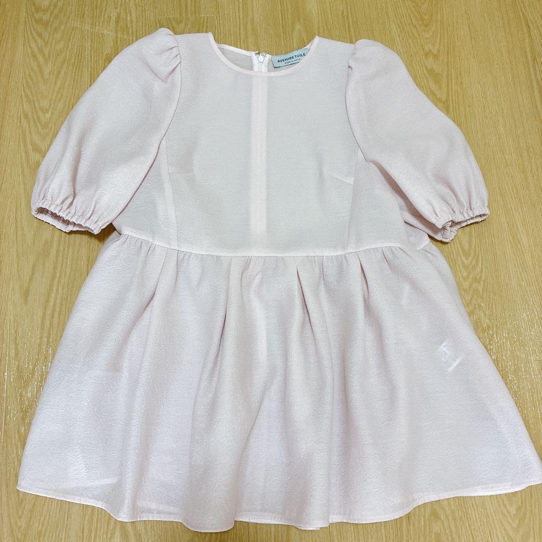 アヴェニールエトワールジャガード　タック　ペプラム　ブラウス　ペールピンク36