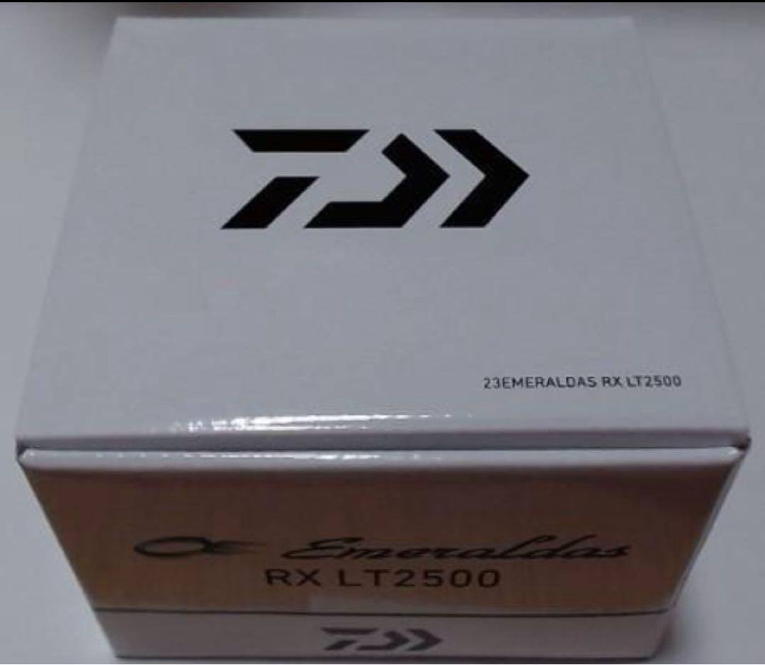新品 ダイワ エメラルダス RX LT2500S リール エギング
