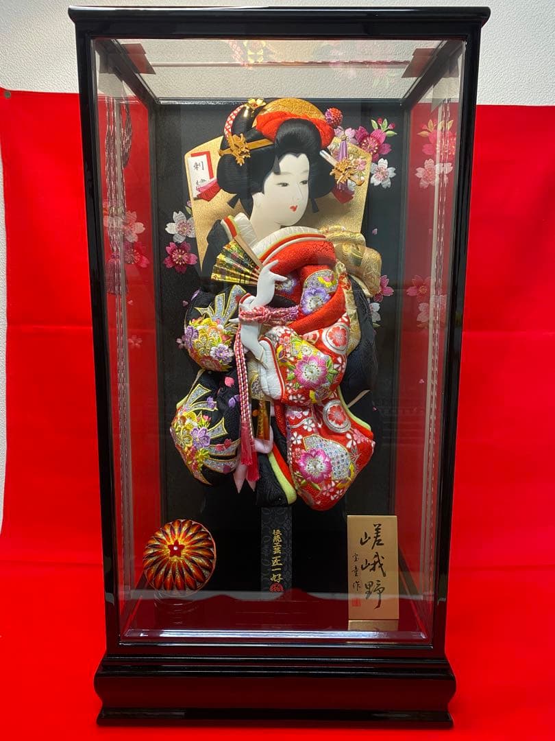 羽子板　宝童作　振袖刺繡ガラスケース２０号・間口約４０×奥行約３２×高さ約７５㎝