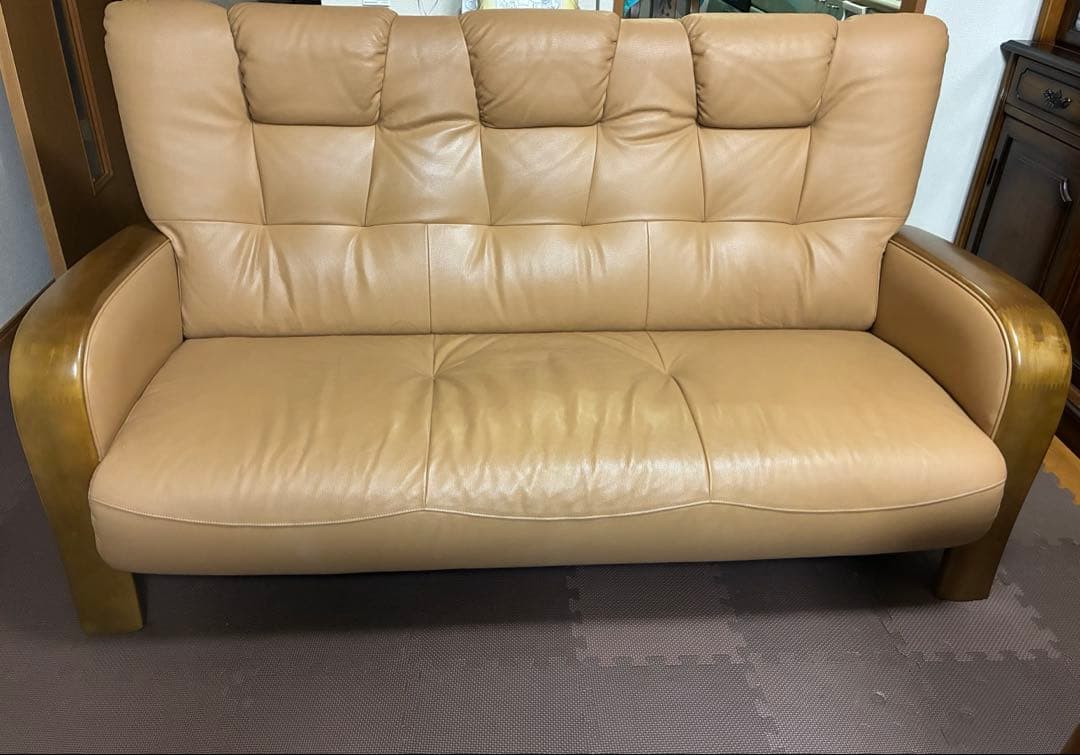 15,000円引き‼️ カリモク　３人掛けソファ　ハイバック仕様　天然皮革