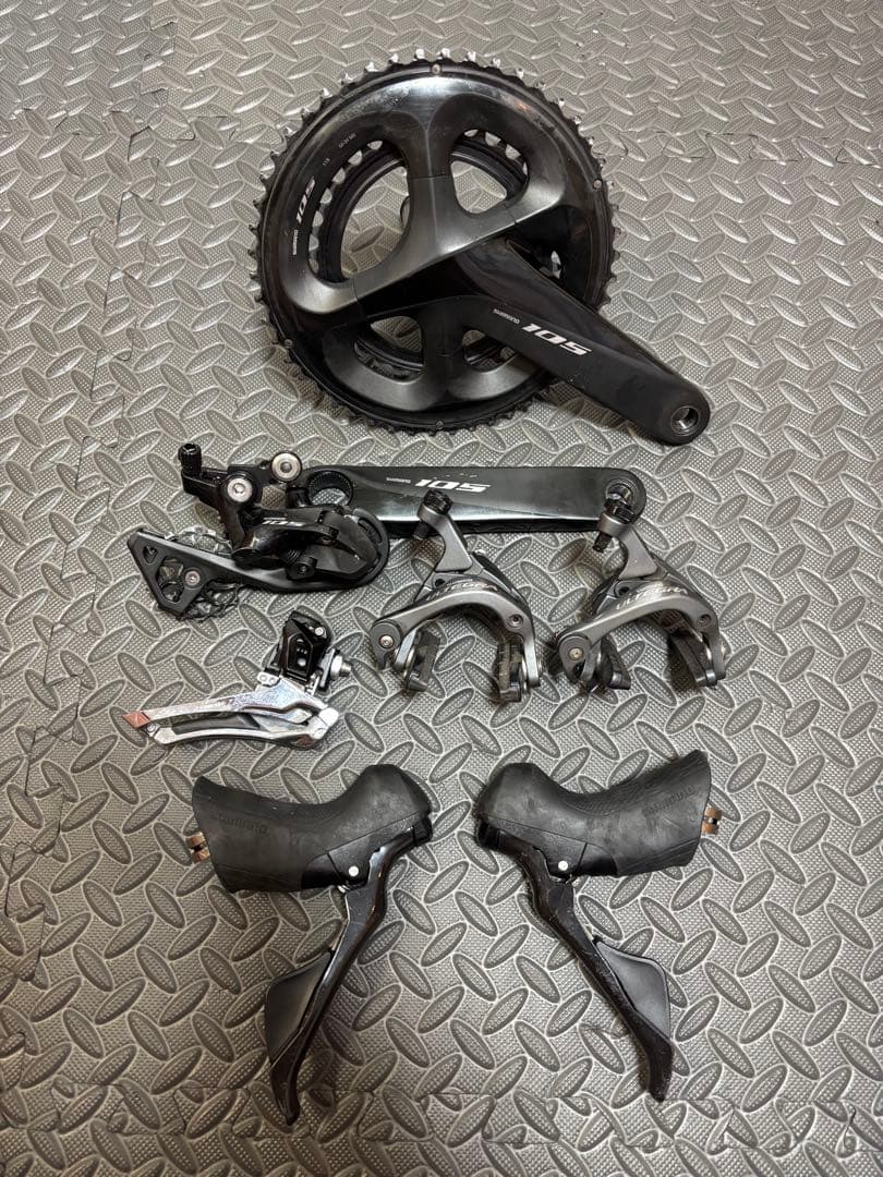 SHIMANO 105 R7000シリーズ　ブレーキはアルテグラ