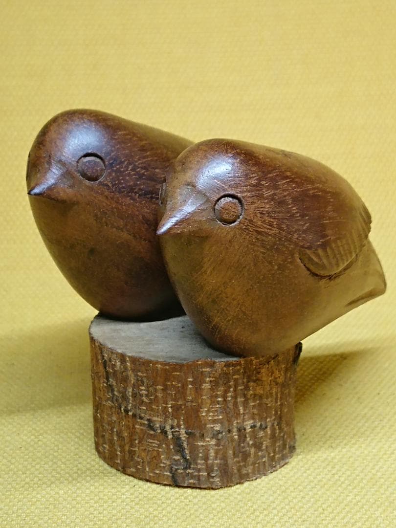 【美品】とり　鳥　木彫り　オブジェ　置物　インテリア　工芸品　美術品　A2597