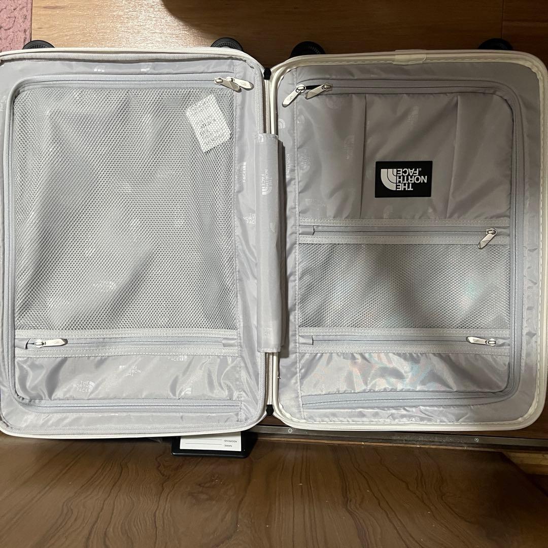 THE NORTH FACE キャリーケース　スーツケース　20インチ　白