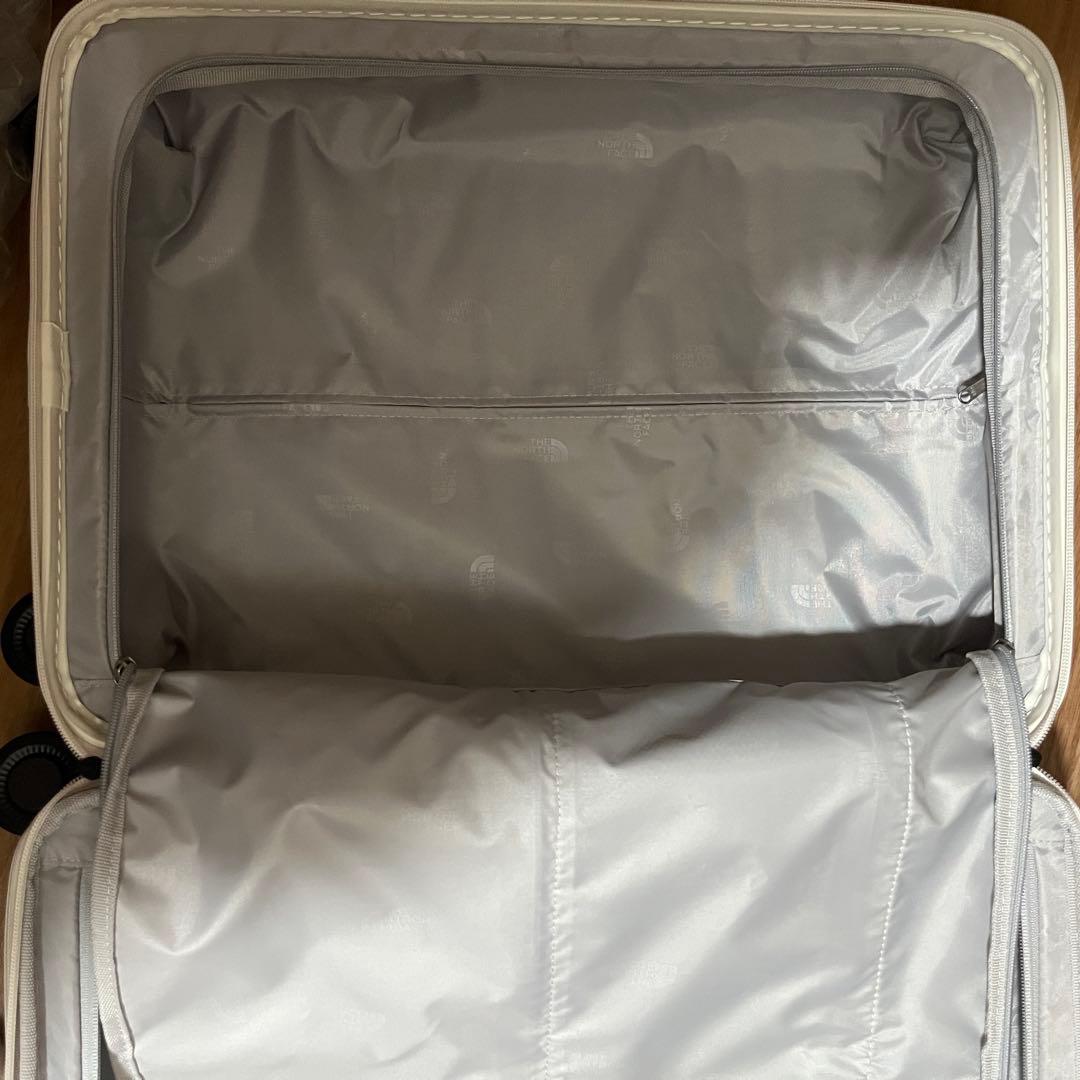 THE NORTH FACE キャリーケース　スーツケース　20インチ　白