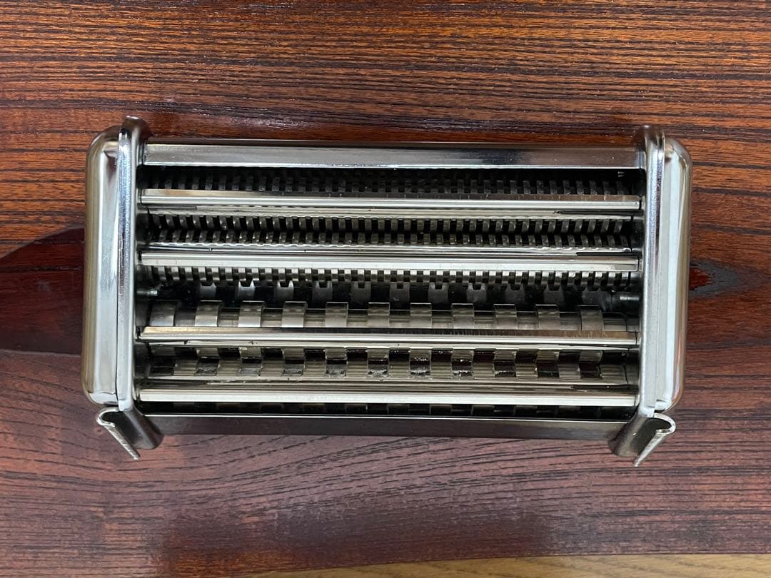 IMPERIAパスタマシーン未使用 取説説明書20レシピ付 ラビオリカッター付