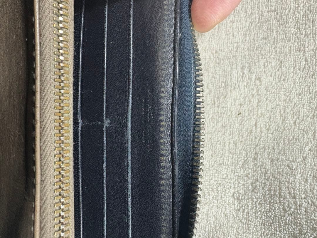 極美品　希少パイソン　ボッテガべネタイントレチャート　長財布　ラウンドファスナー