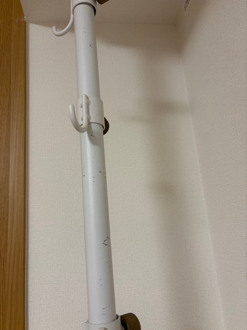 突っ張り棒　DRAW A LINE 隙間収納