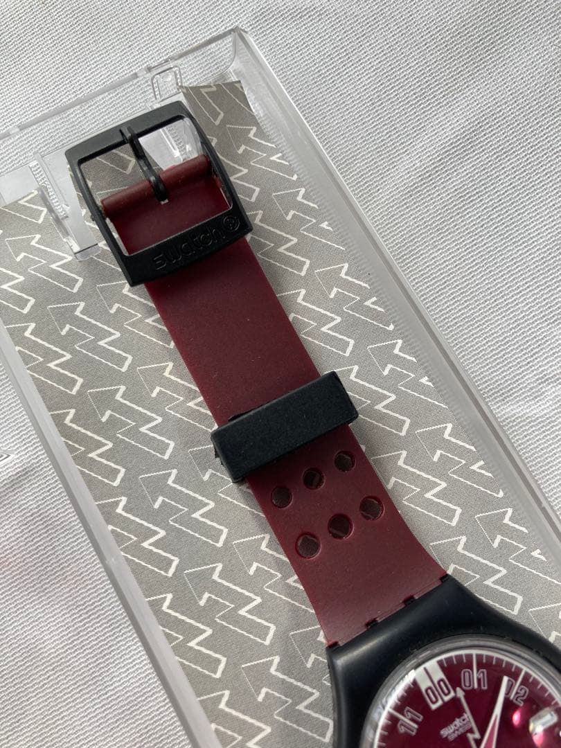 ★-Swatch スウォッチ オートクウォーツ STB400 NEUTRONS