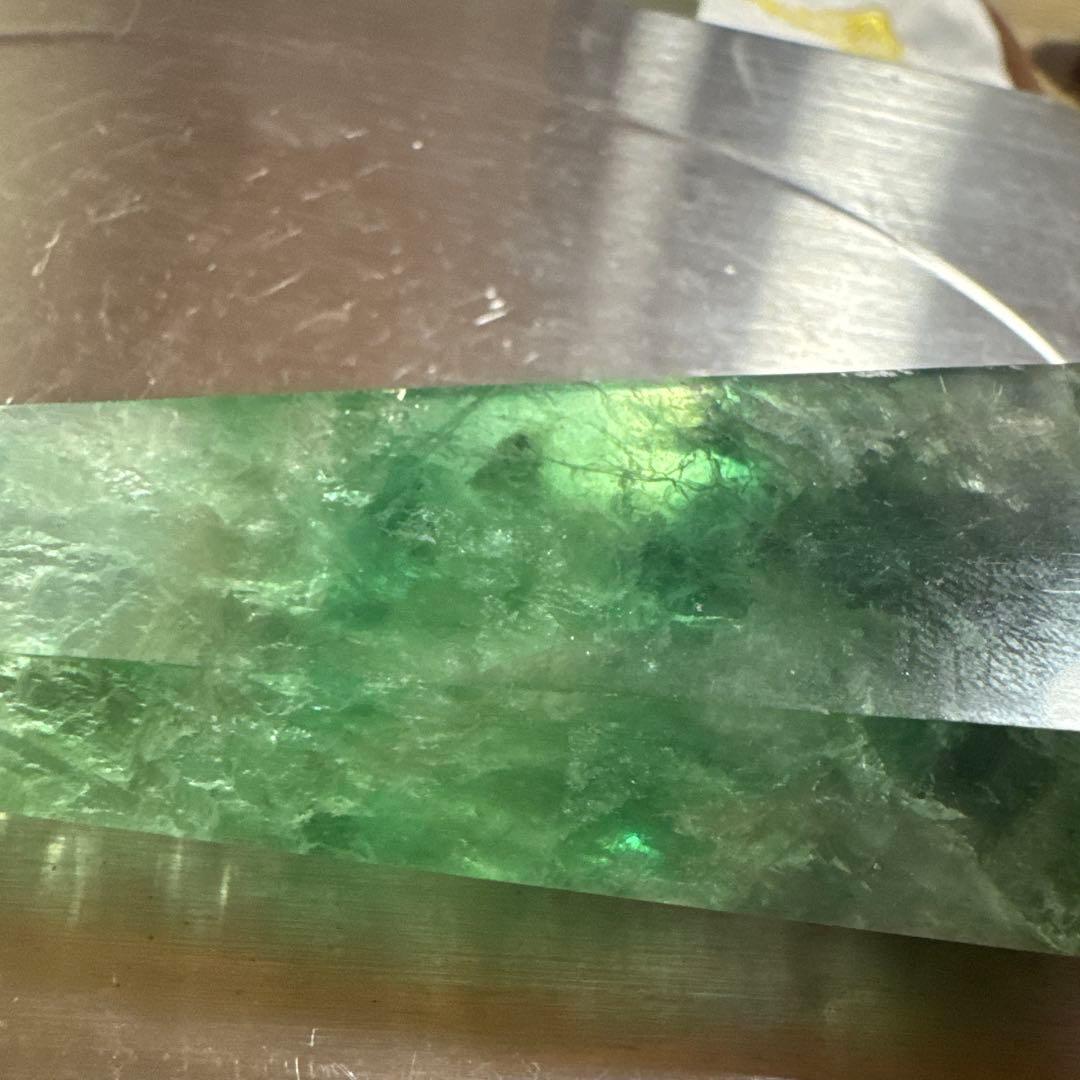 【高品質】高透明 フローライト ポイント 8cm スタンド付 原石