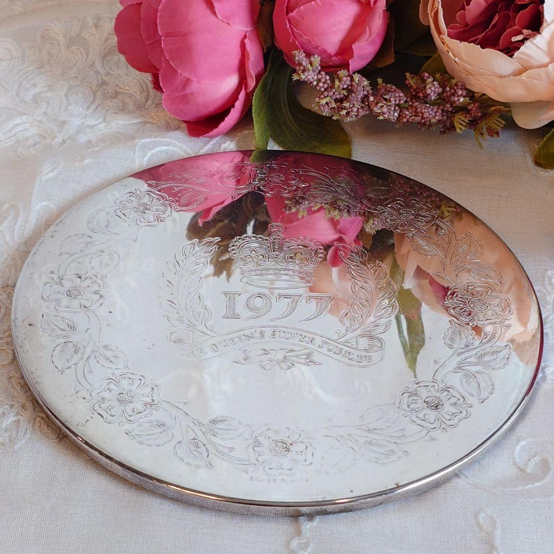 シルバーポットスタンド　ティーマット　プレイスマット　トリベット　エリザベス女王