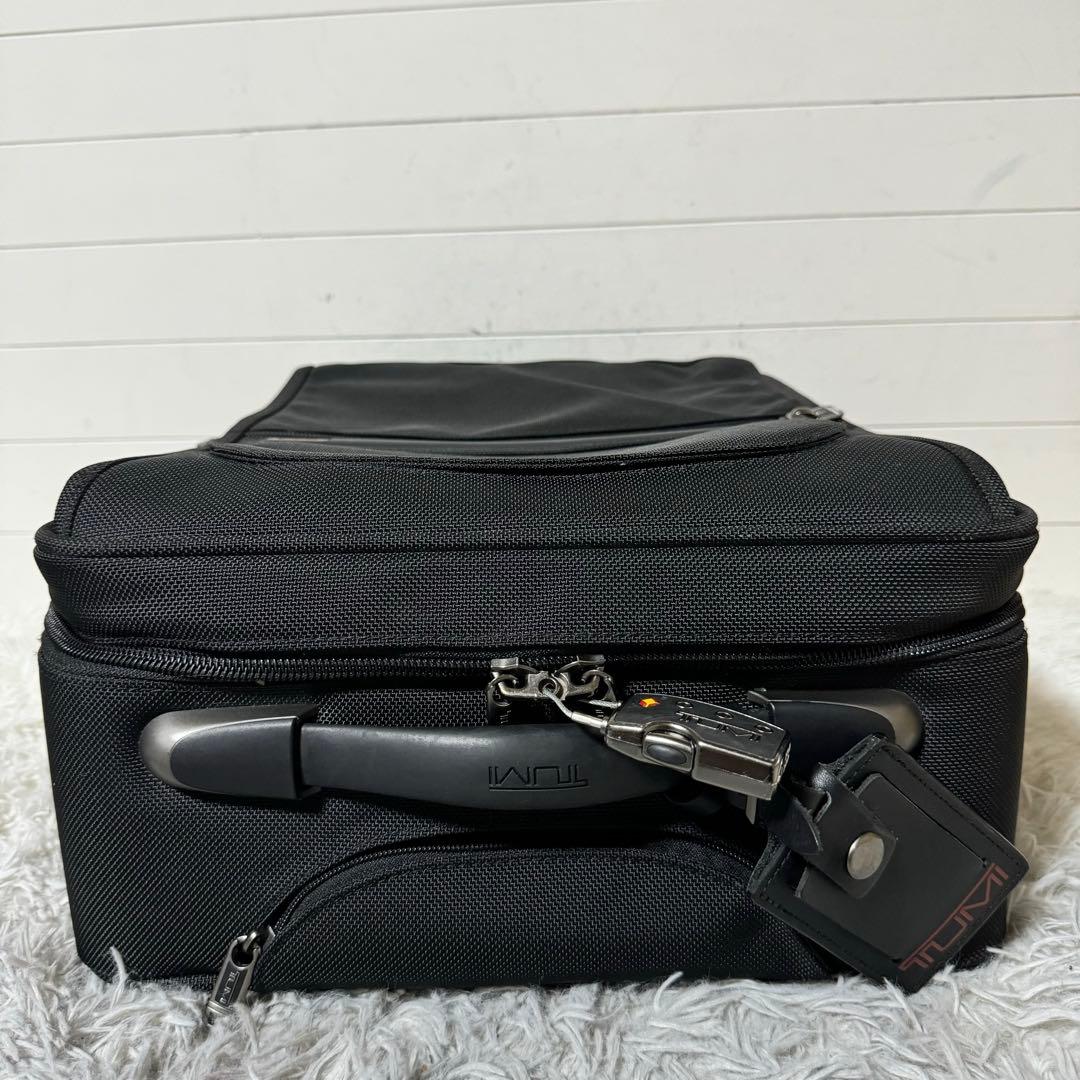 未使用級✨TUMI トゥミ　キャリーケース　26105D4 2輪　ナイロン　黒