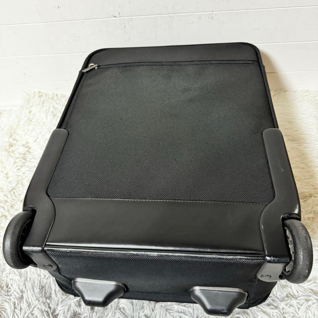 未使用級✨TUMI トゥミ　キャリーケース　26105D4 2輪　ナイロン　黒