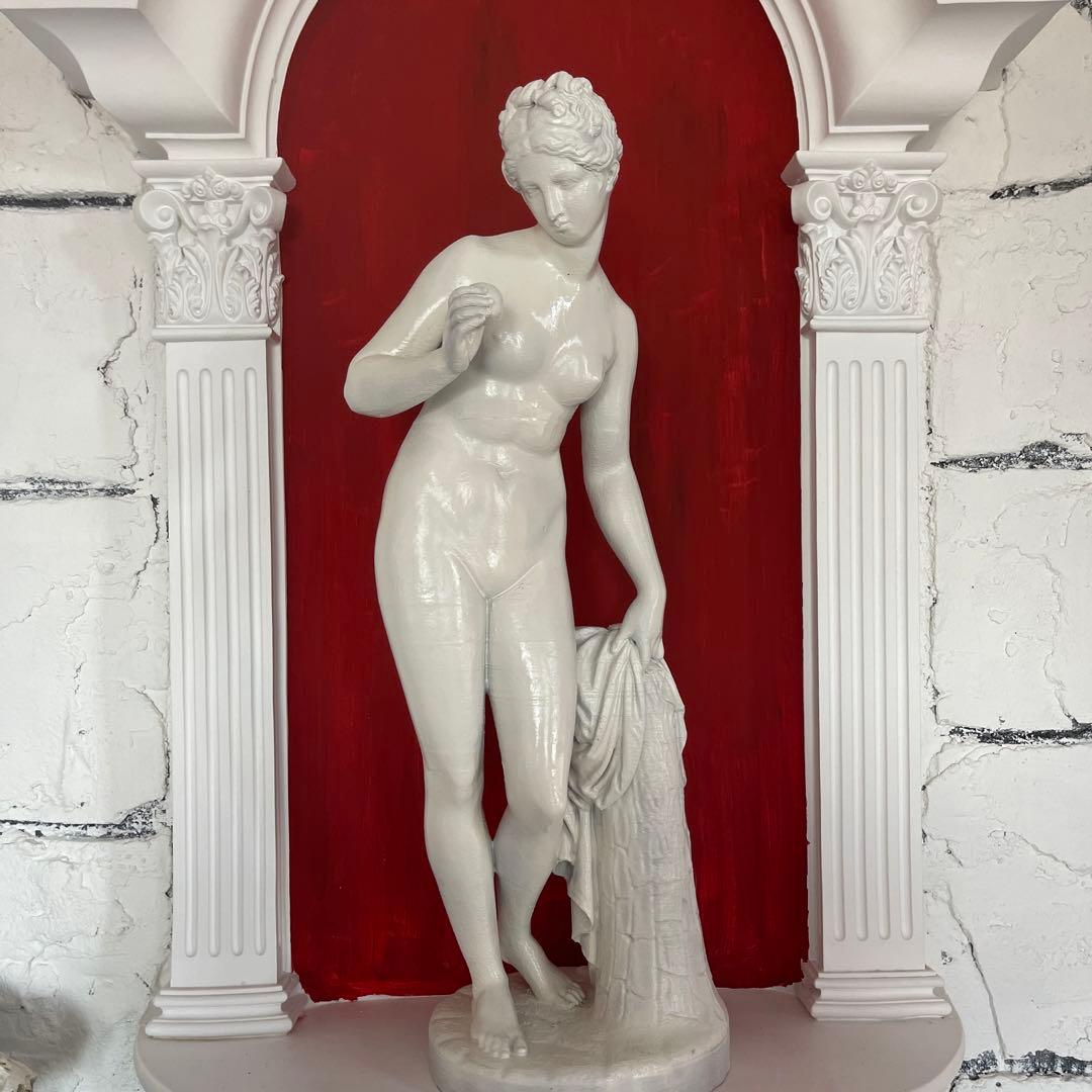 女神アプロディーテーの像 高さ:59cm