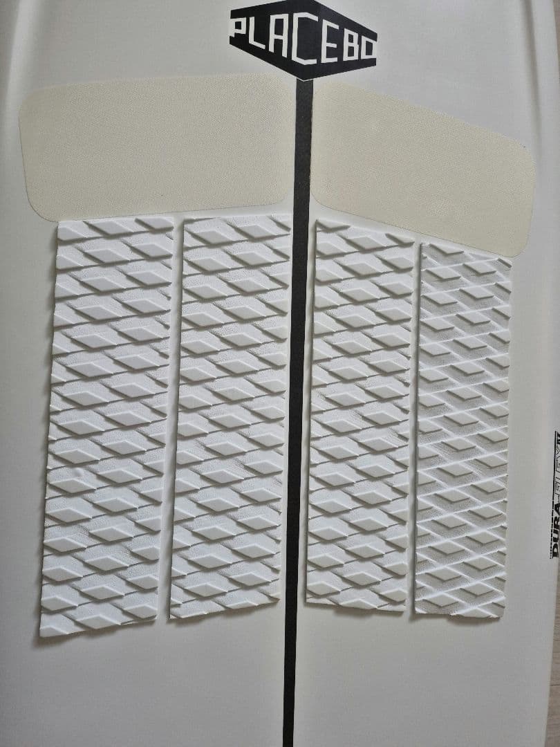 送料無料(条件あり)西濃運輸支店止め　美品　PLACEBO プレセボRNFレトロ