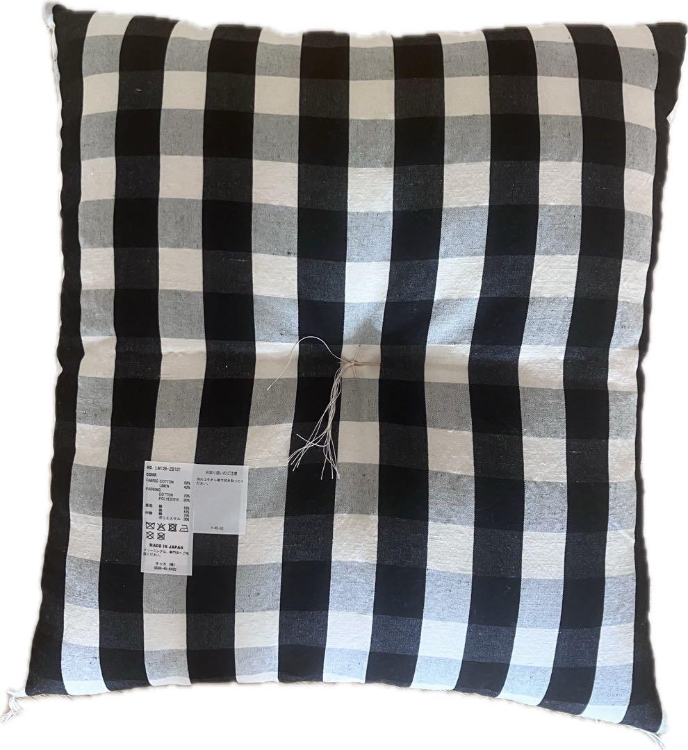値下げ　loomer チェック柄座布団（黒・白）